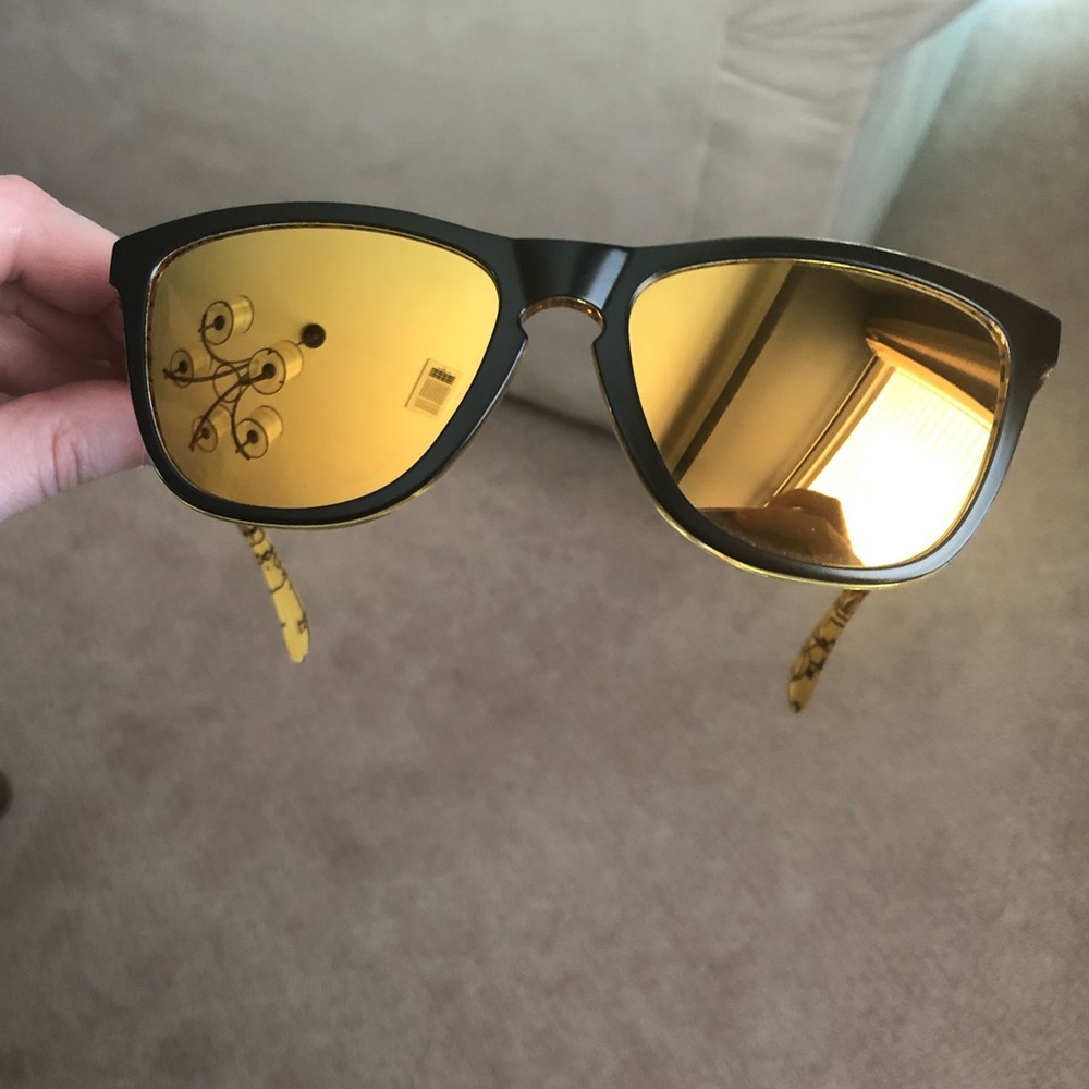 Oakley men’s sunglasses